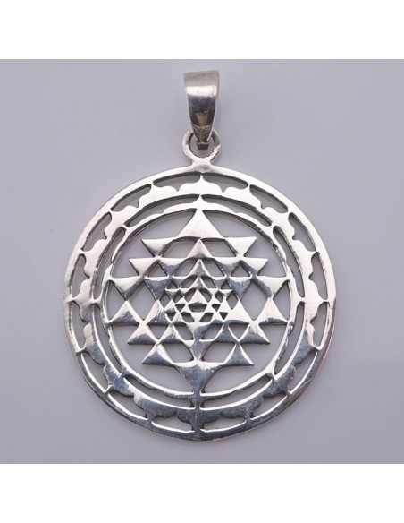 Colgante de plata Shri Yantra-Joyería Étnica.