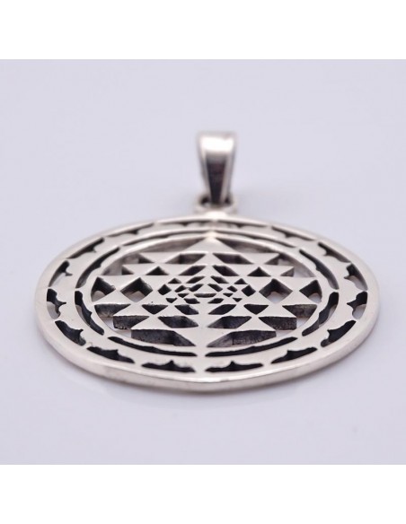Colgante de plata Shri Yantra-Joyería Étnica.