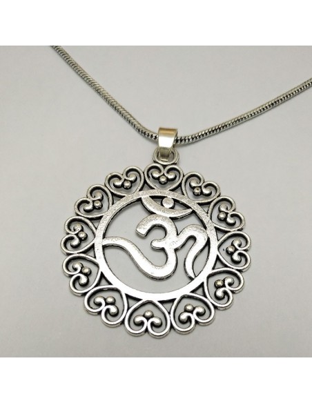 Colgante étnico símbolo om - Bisutería Tibetana.