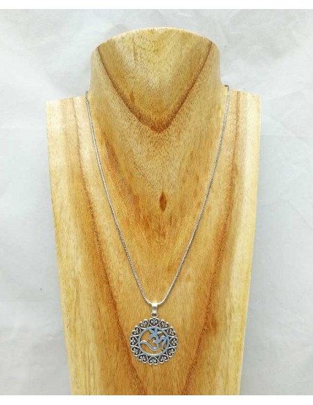 Colgante étnico símbolo om - Bisutería Tibetana.