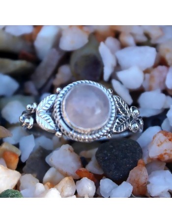 Anillo de plata con piedra cuarzo rosa. Plata de ley. 2