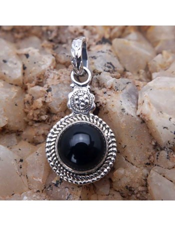"Colgante de plata con piedra natural" de onix. Envío 24/487 horas. 2