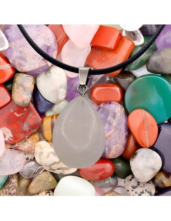 Colgante de Cuarzo Blanco: Belleza y Energía Pura