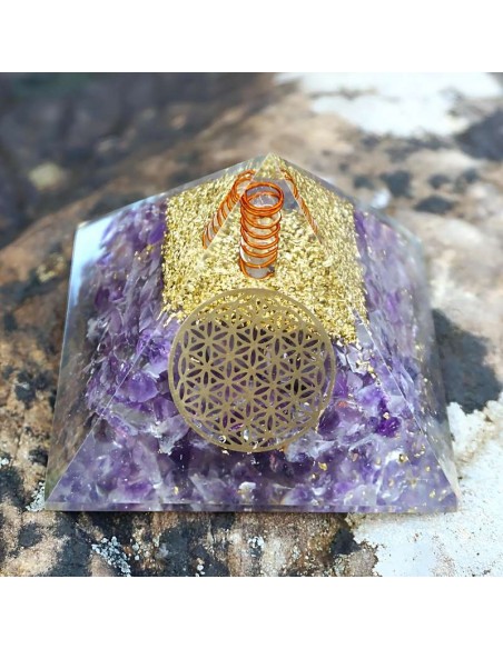 Pirámide Orgonita Amatista “Flor de la Vida” 7×7×6 cm