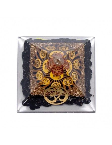 Pirámide Orgonita con Turmalina Negra, Símbolo OM y Chakras – Protección energética
