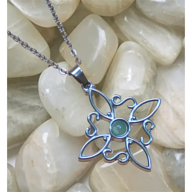 Colgante Nudo de Brujas en Acero con Aventurina Verde – Prosperidad, Equilibrio y Protección