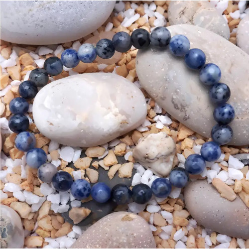 Pulsera de Sodalita: Elegante Accesorio con Cuentas de Piedra Natural