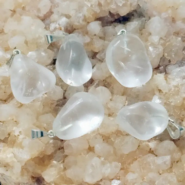 Colgante de Cristal de Roca – Claridad, Energía y Pureza 2