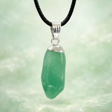 Colgante de Aventurina Verde – Equilibrio, Prosperidad y Armonía