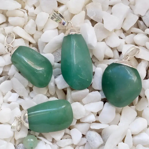 Colgante de Aventurina Verde – Equilibrio, Prosperidad y Armonía
