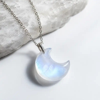 "Colgante Luna Creciente de Piedra Luna Natural y Calma"