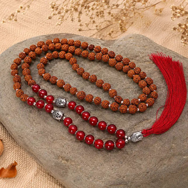 Japa mala de rudraksha con 108 cuentas. Japa mala tibetana.